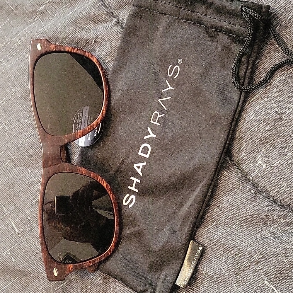 Shady Rays matte deep wood frame